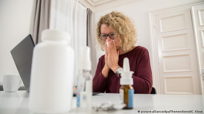 يتعرض العديد من المصابين بأعراض كورونا خفيفة