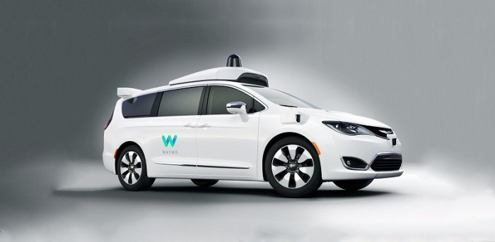 أحدي سيارات شركة Waymo لتكنولوجيا القيادة الذاتية للسيارات