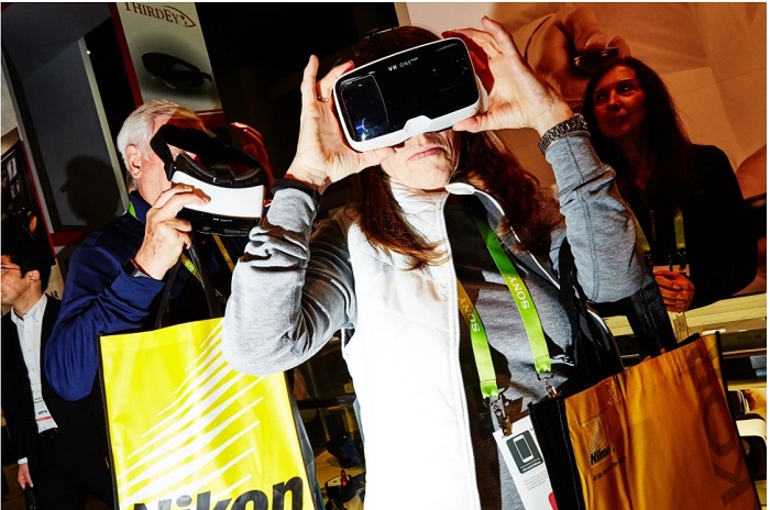 شيء لامع جديد يسمى XR - مصطلح شامل يشمل تقنيات الواقع المعزز والافتراضي والمختلط