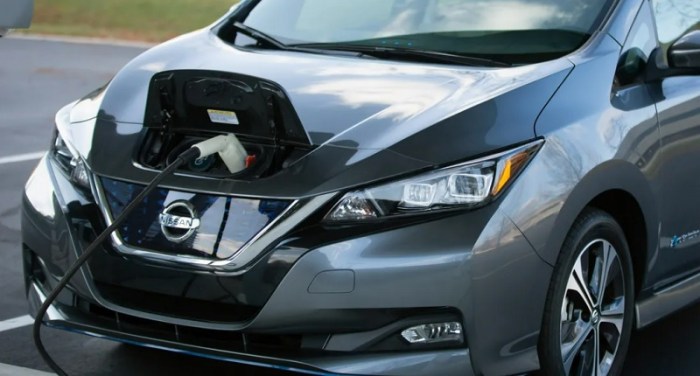 هل السيارة الكهربائية ذات المدى المنخفض، مثل نيسان ليف ذات المدى 240 كم، هي السيارة المناسبة لاحتياجات قيادتك الحقيقية؟