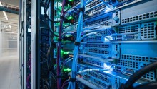 أجهزة الحاسبات الخادمة في مركز للبيانات