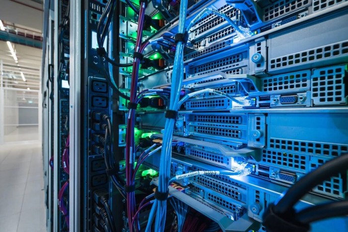 أجهزة الحاسبات الخادمة في مركز للبيانات