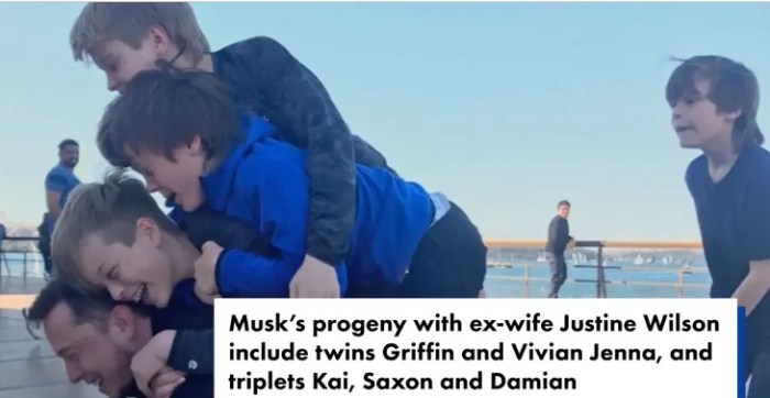 إيلون ماسك مع بعض أولاده