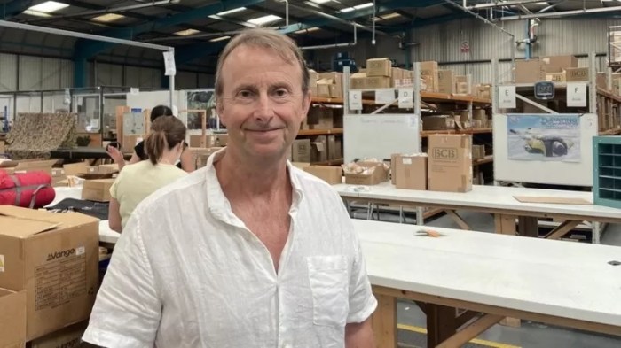 أندرو هويل ينتقد عدم الانسجام في جمارك الاتحاد الأوروبي