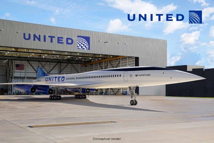أصبحت يونايتد أول شركة طيران توقع اتفاقية شراء مقدمة للطائرة Overture الأسرع من الصوت، مع الالتزام بعمليات الشراء بنسبة 100٪