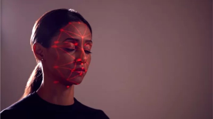 تقنيبة التعرف علي الوجوه