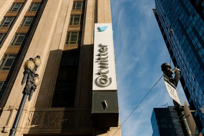 زار ماسك مقر تويتر في سان فرانسيسكو يوم الأربعاء 26 أكتوبر 2022 ومن المتوقع أن يخاطب الموظفين يوم الجمعة 28 أكتوبر