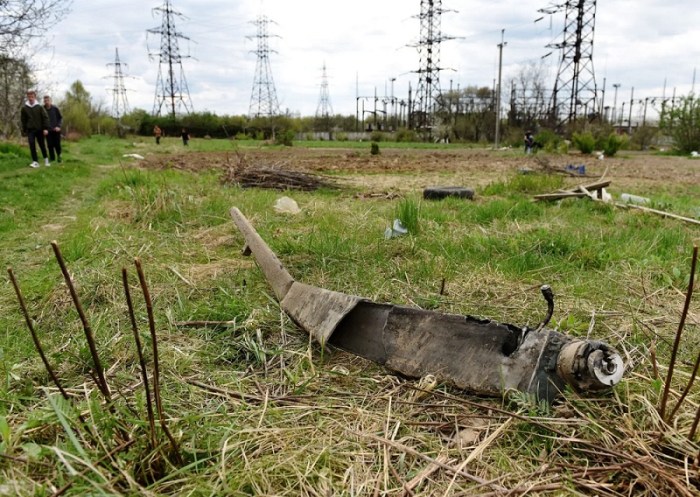 شظية صاروخية في مدينة لفيف غرب أوكرانيا