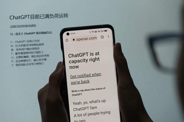 روبوت الذكاء الاصطناعي الذي يستطيع إنشاء محتوي بدون تدخل بشري يعمل باللغة الصينية