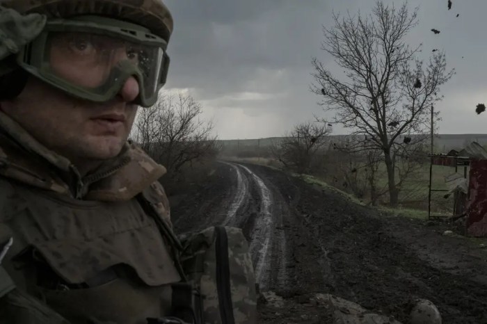 يوم الجمعة ، قال مسؤول أوكراني كبير إن التسريب بدا وكأنه حيلة روسية لتشويه سمعة هجوم مضاد.