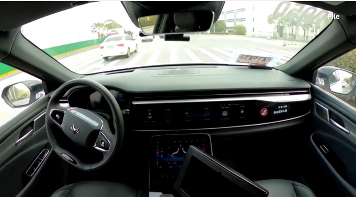 محاولة سرقة تكنولوجيا أبل للسيارات ذاتية القيادة