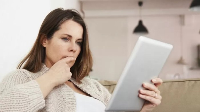 الناس قلقون بشأن التسجيل التلقائي