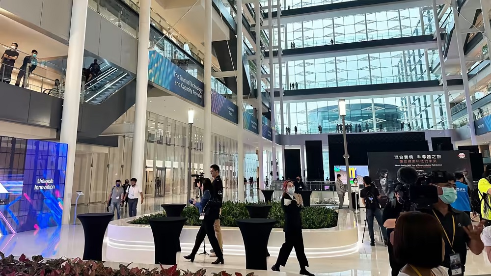 عملاق صناعة الرقائق الإلكترونية وأشباة الموصلات TSMC تفتتح أول مركز بحث وتطوير مخصص لها على الإطلاق في هسينشو - تايوان