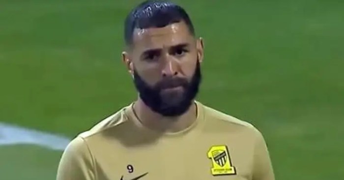 كريم بنزيما نجم نتدي الاتجاد السعودي حالياً والذي حقق لقب أفضل لاعب في العالم مع نادي ريال مدريد