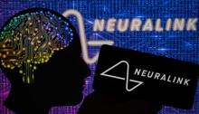 تُعدّ الغرسة الدماغية التي أطلقتها شركة نيورالينك تقنية تهدف إلى تطوير واستخدام أجهزة طبّية تُزرع في الدماغ بهدف توصيله بالحواسيب والأجهزة الأخرى بواسطة الذكاء الصناعي