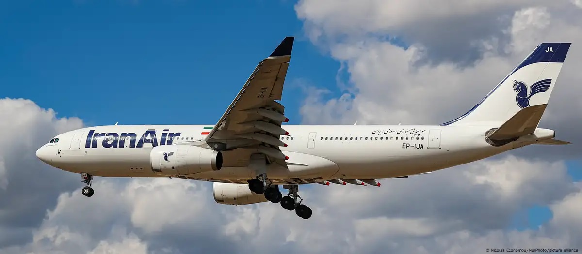 إيران حظرت أجهزة النداء اللاسلكي على طائراتها