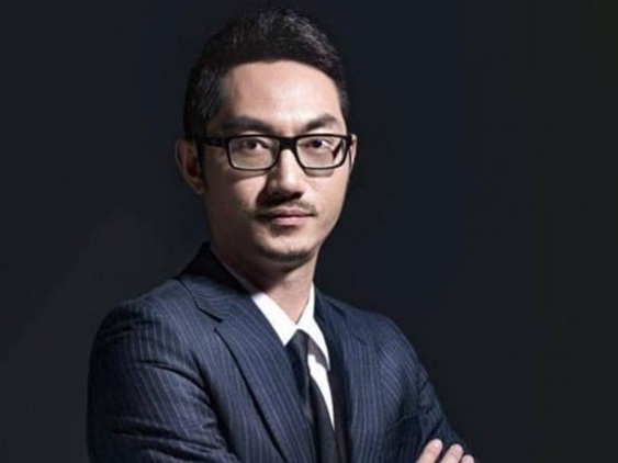 لينج وينفينج مؤسس شركة ديب سيك الصينية للذكاء الاصطناعي