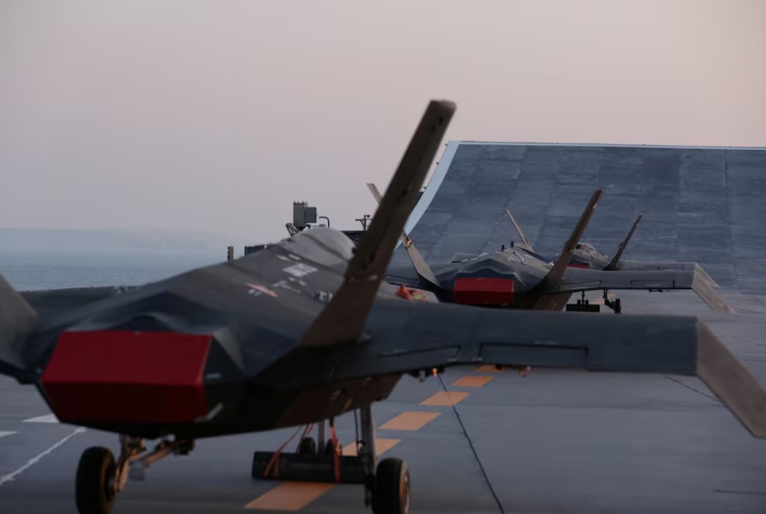 علنت إيران، في 6 فبراير 2025، عن إنتاج أول حاملة للطائرات المسيرة التي أطلقت عليها اسم "الشهيد باقري"