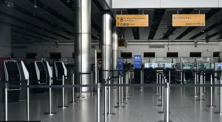 تسبب إغلاق مطار هيثرو في ارتباك حركة الرحلات الجوية في العديد من المطارات الأوروبية