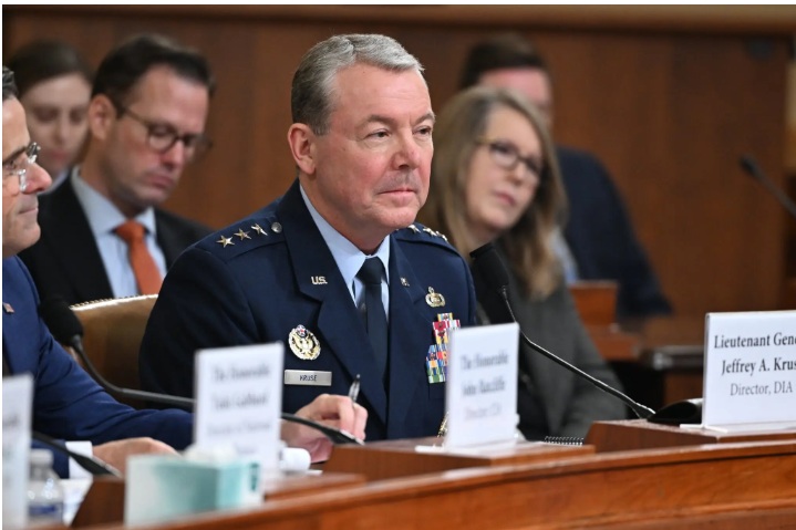 أقال البنتاجون يوم الجمعة 22 أغسطس، الجنرال جيفري كروز، رئيس وكالة الاستخبارات الدفاعية 