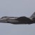 طائرة F-35 تؤدي عرضاً في معرض دبي للطيران في دبي، الإمارات العربية المتحدة، 17 نوفمبر 2025
