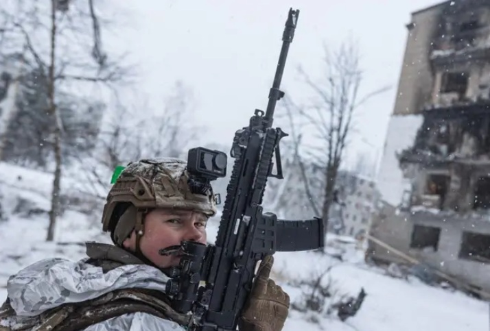 استمرار الحرب في مناطق عدة من العالم، مثل أوكرانيا، كان وراء ارتفاعات الذهب الهائلة في 2025