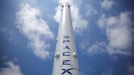 مقر شركة سبيس اكس SpaceX في هاوثورن، كاليفورنيا، الولايات المتحدة الأمريكية، 5 يونيو 2025